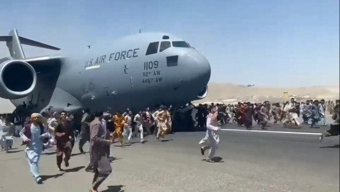 afganistan aeropuerto01