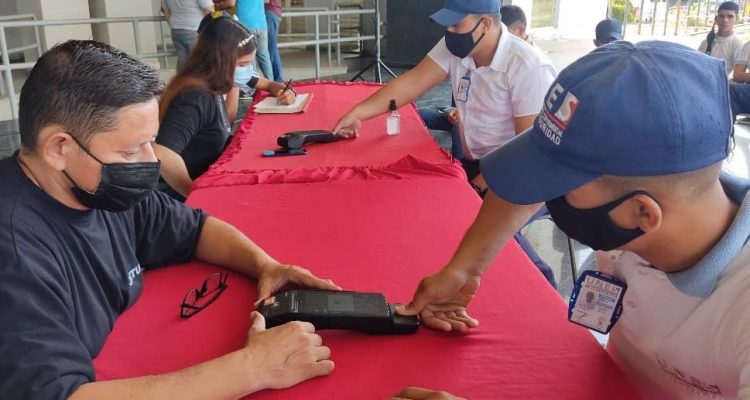 Gobernador Omar Prieto activó censo para acceso al pasaje estudiantil 1 pasaje estudiantil
