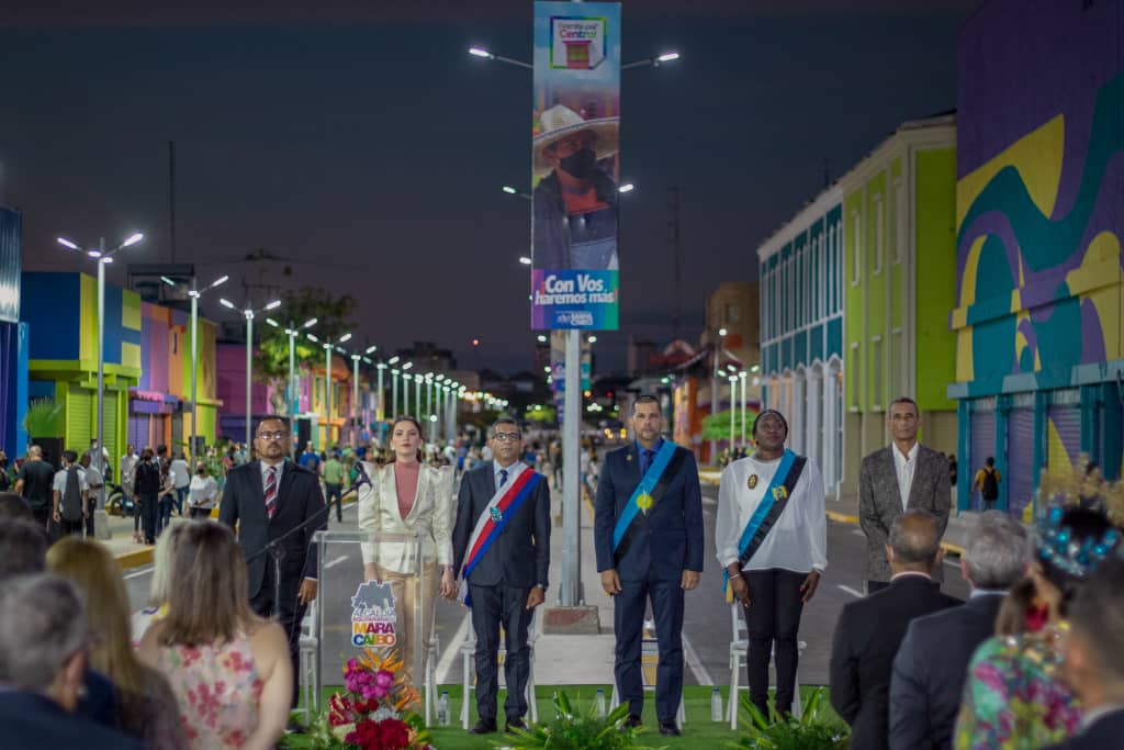 Alcalde Willy Casanova entregó renovada la Avenida 8 en los 492 años de Maracaibo 3 WhatsApp Image 2021 09 08 at 9.16.14 PM