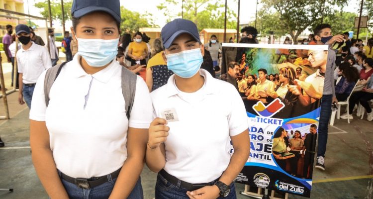 Gobernación del Zulia censó a 2 mil 500 jóvenes de San Francisco para acceder al pasaje estudiantil preferencial 1 pasaje estudiantil