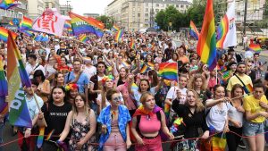 El Parlamento de Polonia evalúa prohibir las manifestaciones del colectivo LGBTIQ+ 3 LGBTIQ+