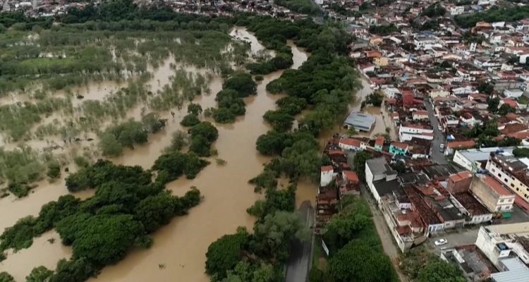 Brasil: Lluvias dejaron unos 11.280 damnificados 1 inundaciones