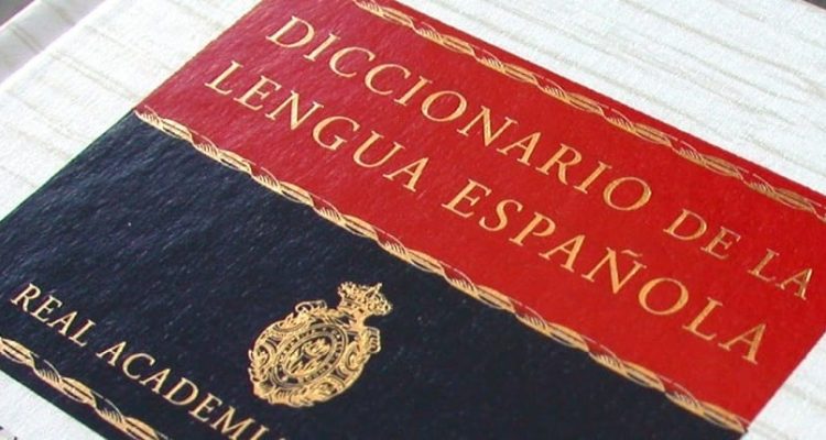 Vacuna y fajana son algunas de las candidatas a palabra del año 1 palabra
