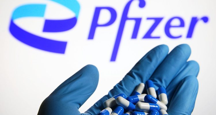 Píldora de Pfizer registró una eficacia de 89% en pacientes de alto riesgo 1 pfizer
