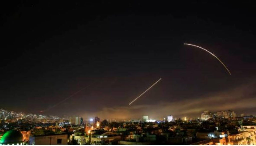 Hezbollah lanzó unos 250 cohetes y varios proyectiles hacia Israel en su mayor ofensiva en semanas 2 misiles