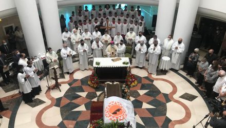 Sistema de Salud Madre Rafols realizó una eucaristía para despedir al Monseñor Ocando Yamarte