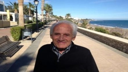 103 años