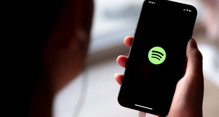 Presidente de Spotify defendió la permanencia del polémico comentarista Joe Rogan 1 Spotify