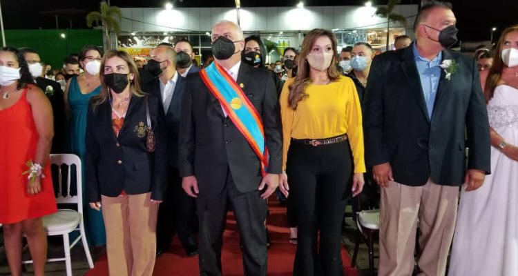 Alcalde Gustavo Fernández encabezó Gran Boda Colectiva en San Francisco 1 Gran Boda Colectiva en San Francisco