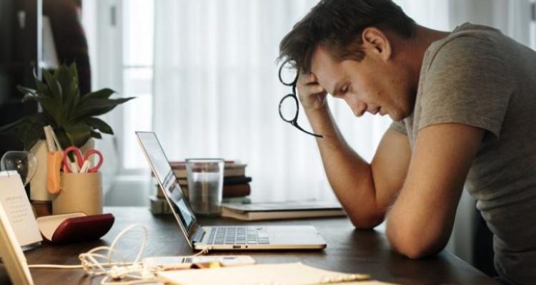 OMS instó a los gobiernos a tomar medidas para proteger la salud de los teletrabajadores 1 OMS