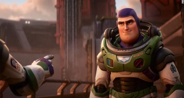 ¡Al infinito y más allá! Pixar reveló nuevo avance de la película «Lightyear» 1 pixar