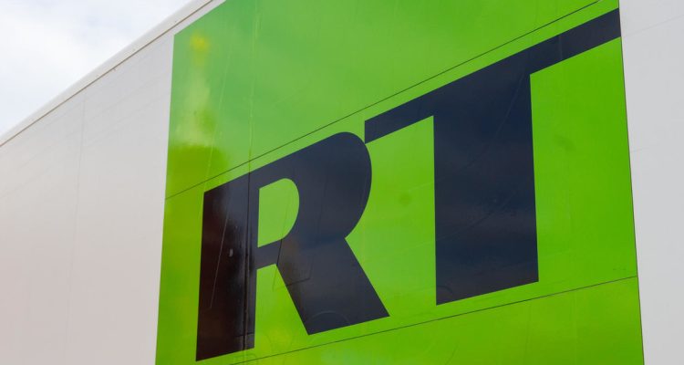 Simple TV sacó de su parrilla la señal del canal Russia Today (RT) 1 Russia Today