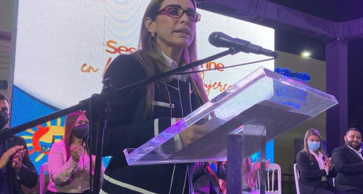 EVELING TREJO DE ROSALES