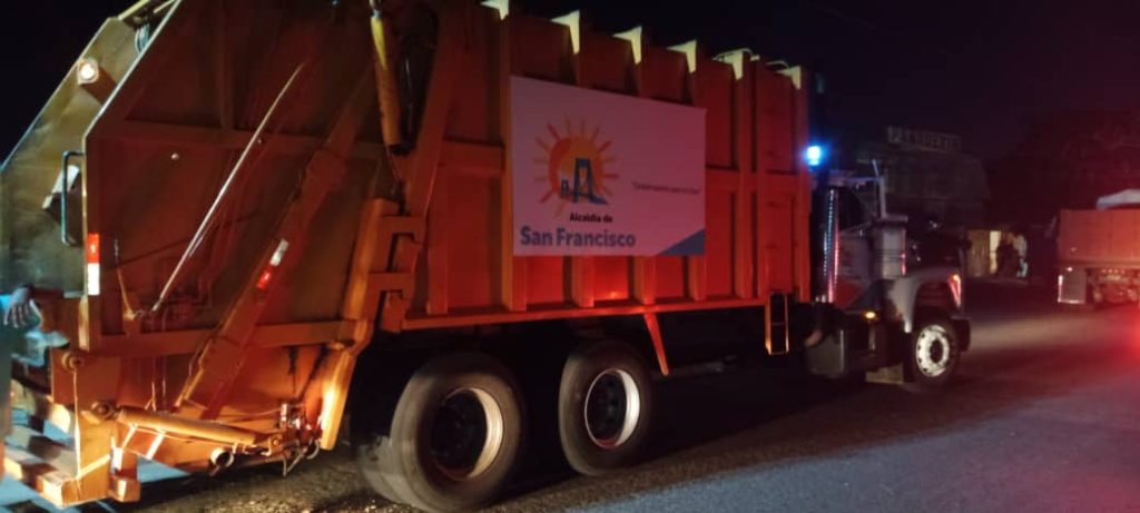 Alcalde Gustavo Fernández inspeccionó recolección de basura nocturna en San Francisco 7 Recolección de basura nocturna
