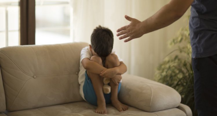 Gales prohibió por ley cualquier tipo de castigo físico a los niños 1 castigo fisico