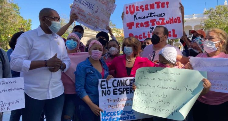 Pacientes oncológicos claman al Clez por ayuda para sus tratamientos 1 pacientes oncologicos