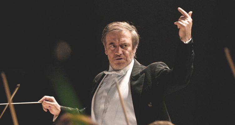 director de la Filarmónica