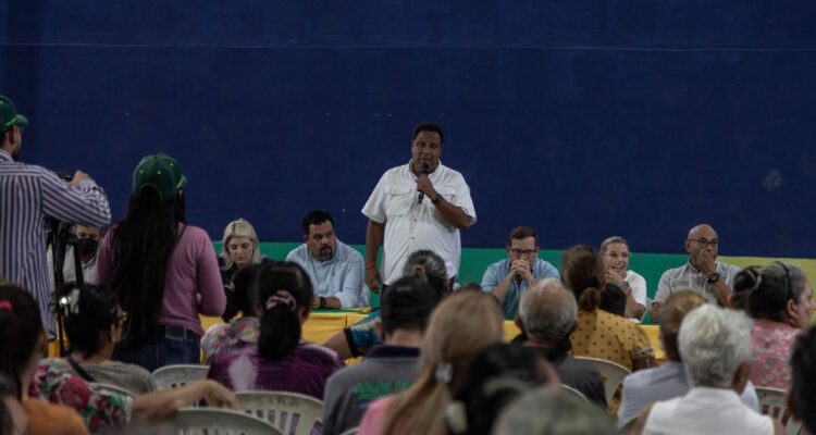 El Alcalde de Maracaibo Rafael Ramírez realizó este martes 17 de mayo su Gabinete Parroquial en el sector El Saladillo 1 el alcalde de Maracaibo, Rafael Ramírez