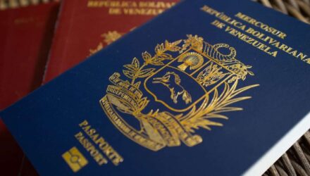 25 mil pasaportes diarios