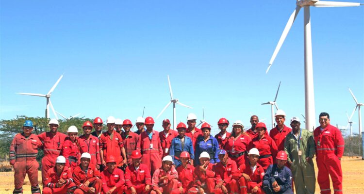 Equipo de trabajo Parque Eolico Paraguana
