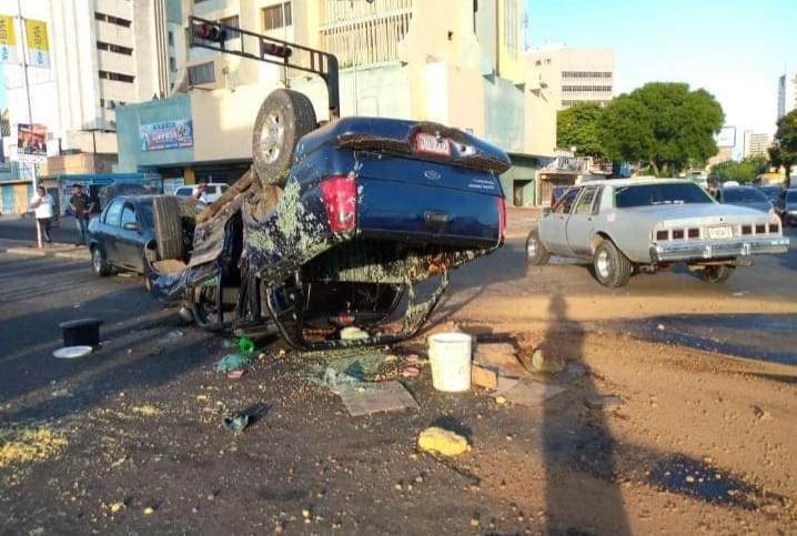 11 personas heridas dejó accidente de tránsito en la avenida Delicias de Maracaibo 3 WhatsApp Image 2022 06 07 at 1.28.17 PM 1