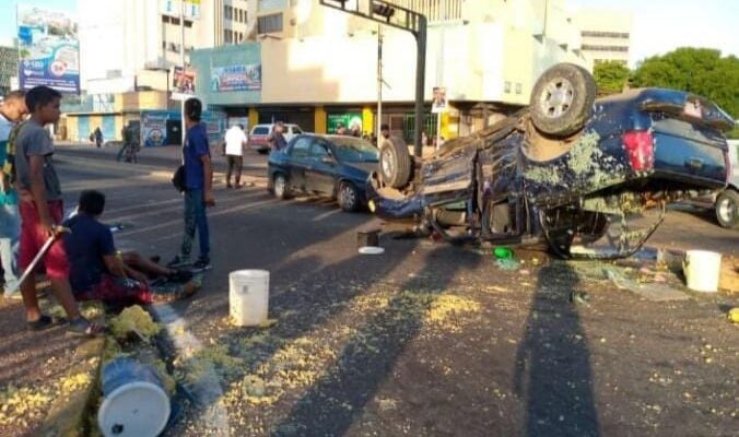 11 personas heridas dejó accidente de tránsito en la avenida Delicias de Maracaibo 1 accidente