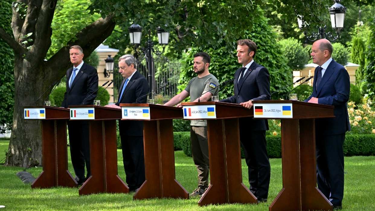 Francia, Alemania, Italia y Rumania apoyan dar a Ucrania el «estatus de candidato inmediato a la adhesión» a la UE 2 francia alemania italia y rumania apoyan candidatura inmediata de ucrania a la ue 103624