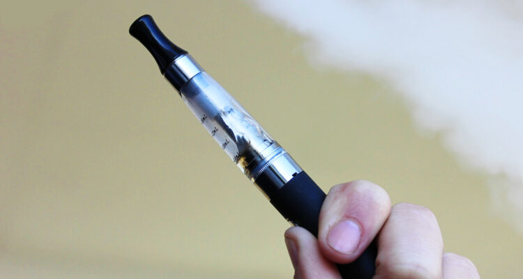 04 cigarros electronicos
