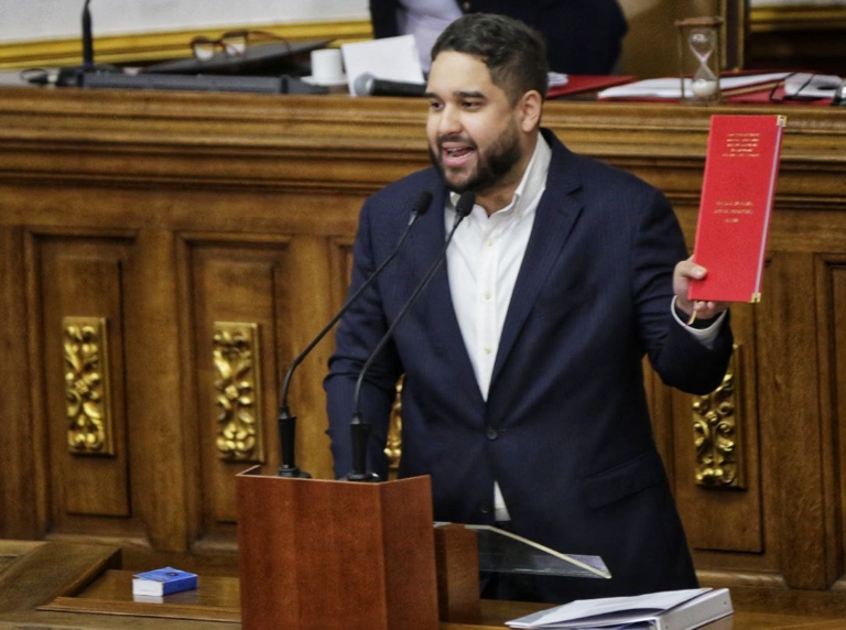 Ley de Zonas Económicas apunta a generar confianza 2 nicolás Maduro guerra