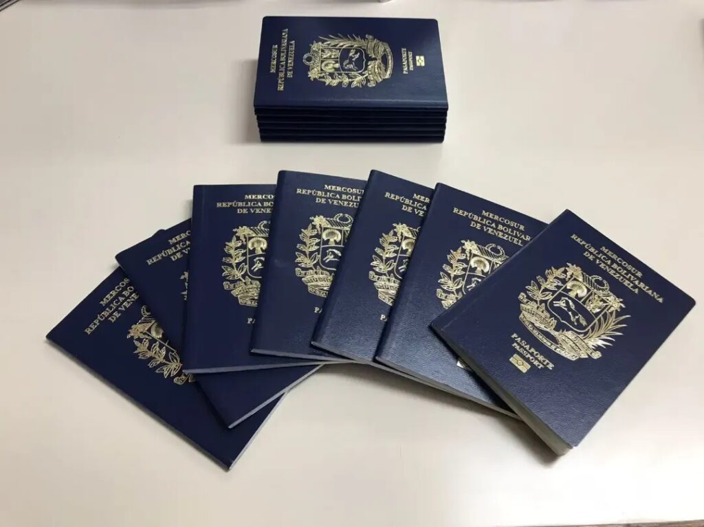Saime permitirá que familiares de venezolanos en el extranjero puedan retirar sus pasaportes 2 pasaportes saime