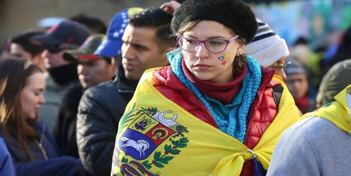 Los venezolanos encabezaron la lista de solicitudes de asilo en España en marzo 1 venezolanos españa asilo 700x352 700x352 1