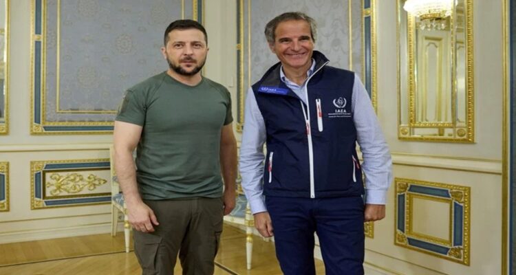 Zelenski recibió a inspectores del OIEA que irán a central nuclear ocupada por Rusia 1 zelensky ene