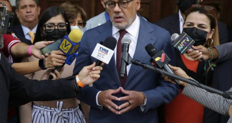Jorge Rodríguez anunció que parlamentos de Venezuela y Colombia se reunirán este domingo 1 JORGE RODRÍGUEZ