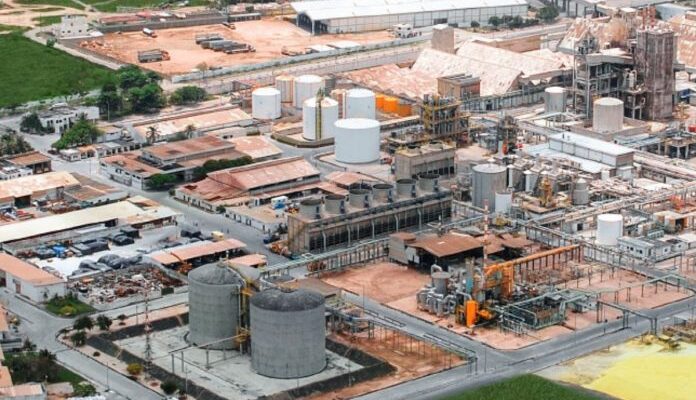 Petro le propone a Maduro comprar acciones de Monómeros para evitar «complicaciones» con EE. UU. 1 Monómeros