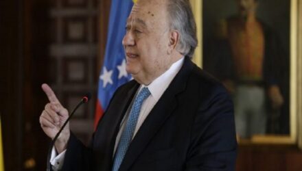 Humberto Calderon Berti. EFE 2 750x375 44 696x406 1