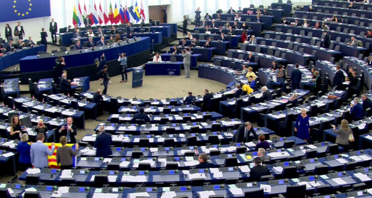 Eurocámara dejó de tramitar dossieres Catar y pidió impedir que entren a PE 1 Eurocamara