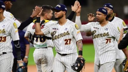 Leones