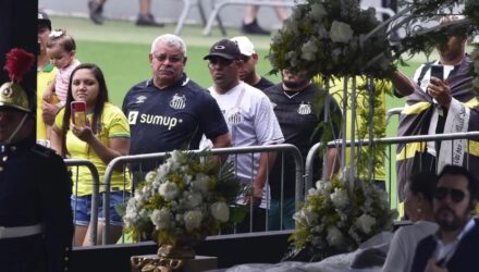 Adios.Pele