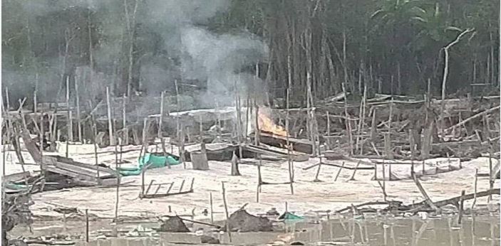 FANB destruyó equipos usados para minería ilegal en Amazonía venezolana 2 EQUIPOS