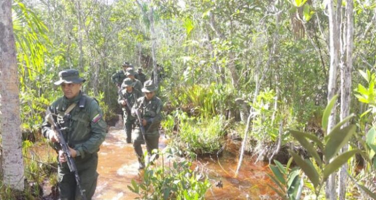 FANB destruyó equipos usados para minería ilegal en Amazonía venezolana 1 FANB1