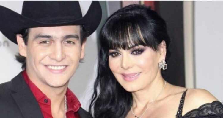 Conmoción por la muerte de Julián Figueroa: el hijo de Maribel Guardia y Joan Sebastian tenía 27 años 1 Julian Figueroa Maribel Guardia