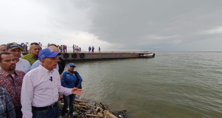 Manuel Rosales: construir la planta de Tratamiento en la Zona Norte reduciría 60% la contaminación del Lago 1 WhatsApp Image 2023 04 22 at 7.26.50 PM 5