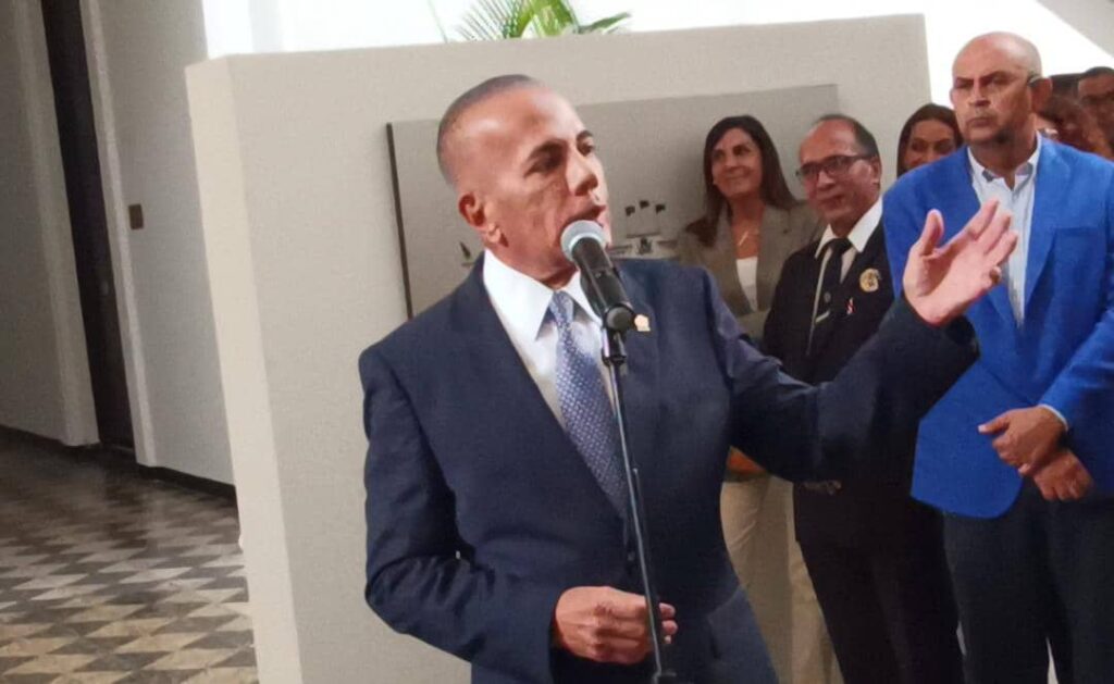 Manuel Rosales: «Hoy el Palacio de Gobierno luce su mejor rostro y sale de las ruinas en sus 155 años» 3 WhatsApp Image 2023 04 25 at 10.21.28 AM 1