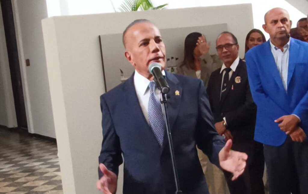 Manuel Rosales: «Hoy el Palacio de Gobierno luce su mejor rostro y sale de las ruinas en sus 155 años» 2 WhatsApp Image 2023 04 25 at 10.21.28 AM