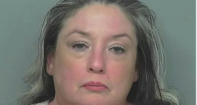 Esposa del acusado en Texas