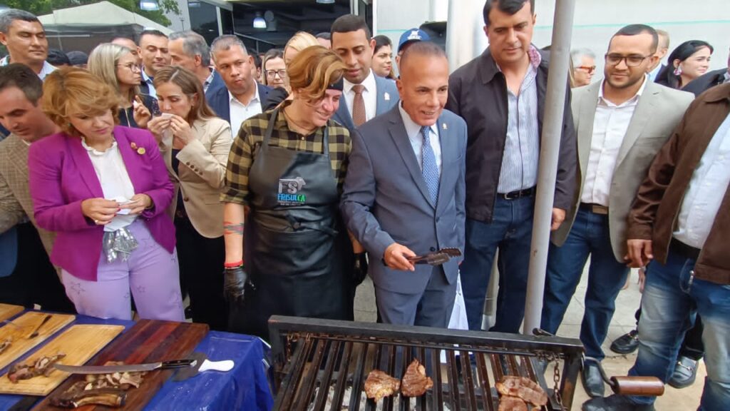 Gobernador Manuel Rosales: «Agenda del Zulia Productivo busca atraer inversiones, generar empleos y empinarnos hacia la prosperidad» 2 WhatsApp Image 2023 05 05 at 6.35.55 PM 1