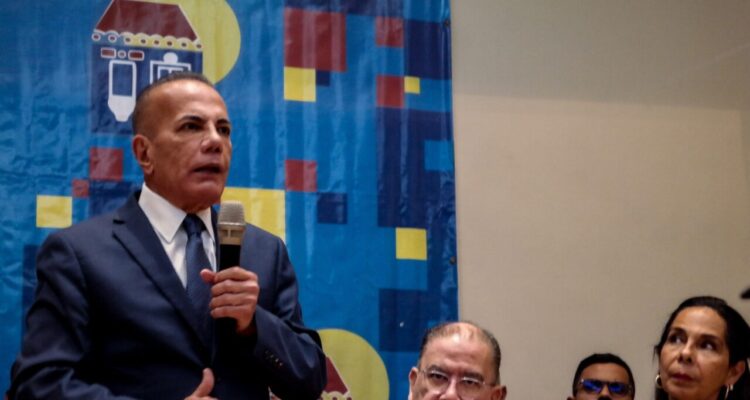 Manuel Rosales: La política electoral es importante, pero también hay que atender lo social y humano 1 WhatsApp Image 2023 05 11 at 1.31.17 PM