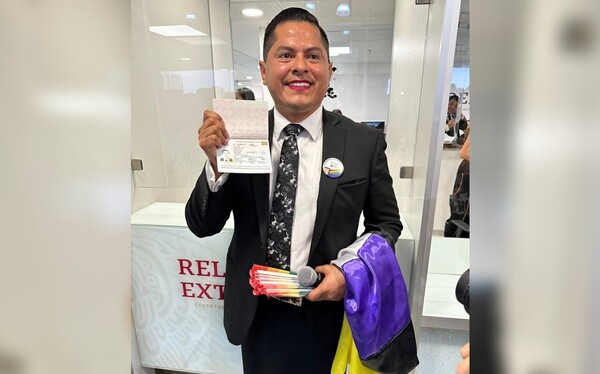 jesus ociel baena obtiene pasaporte