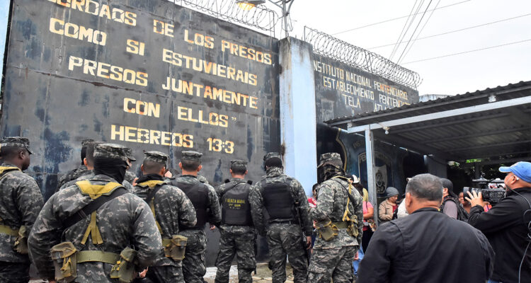 Militares asumieron el control de cárceles hondureñas tras la muerte de 46 reclusas 1 Carcel Honduras
