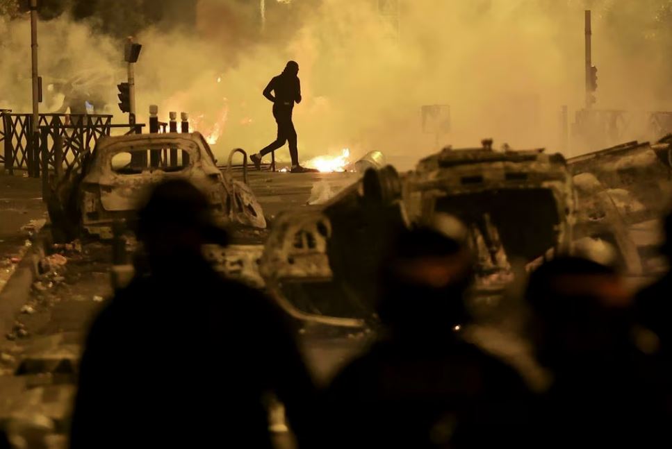 157 detenidos en la sexta noche consecutiva de disturbios en Francia 3 Disturbios en Francia